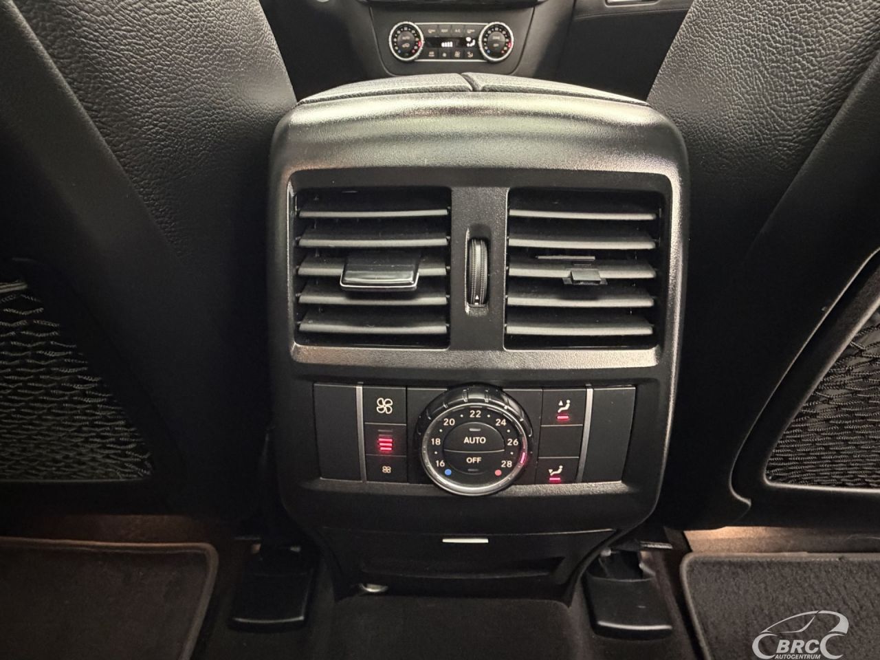 Mercedes-Benz GLS350 | 15