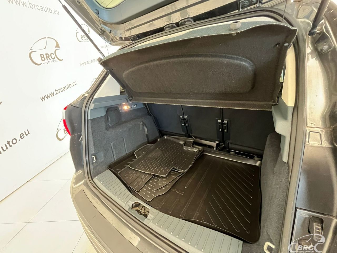 Ford C-MAX | 6