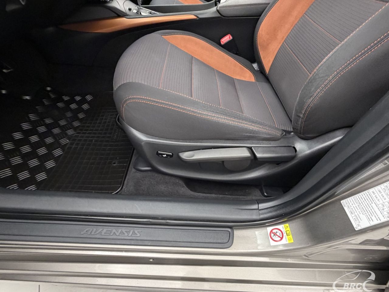 Toyota Avensis | 36