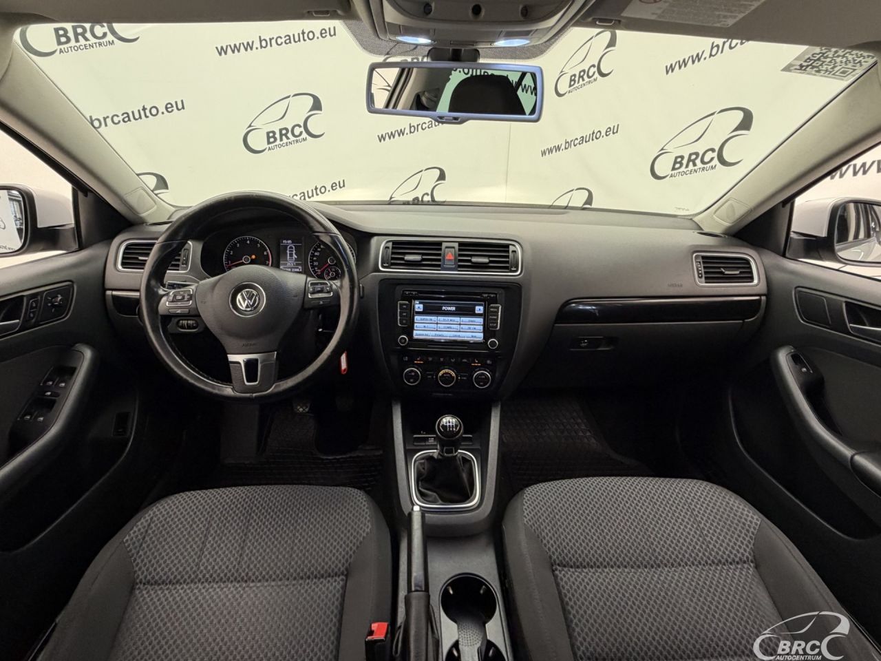Volkswagen Jetta | 2