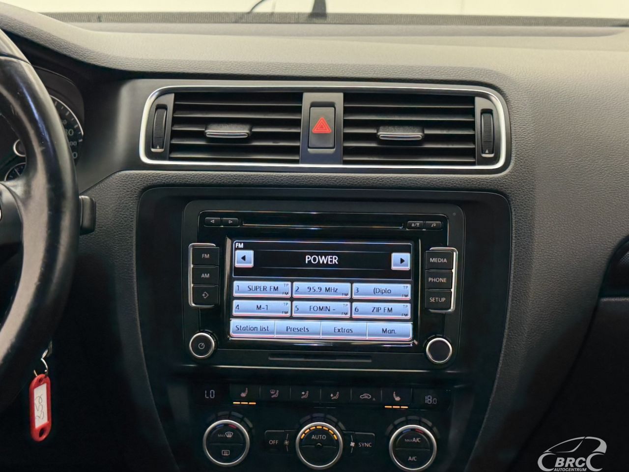 Volkswagen Jetta | 14