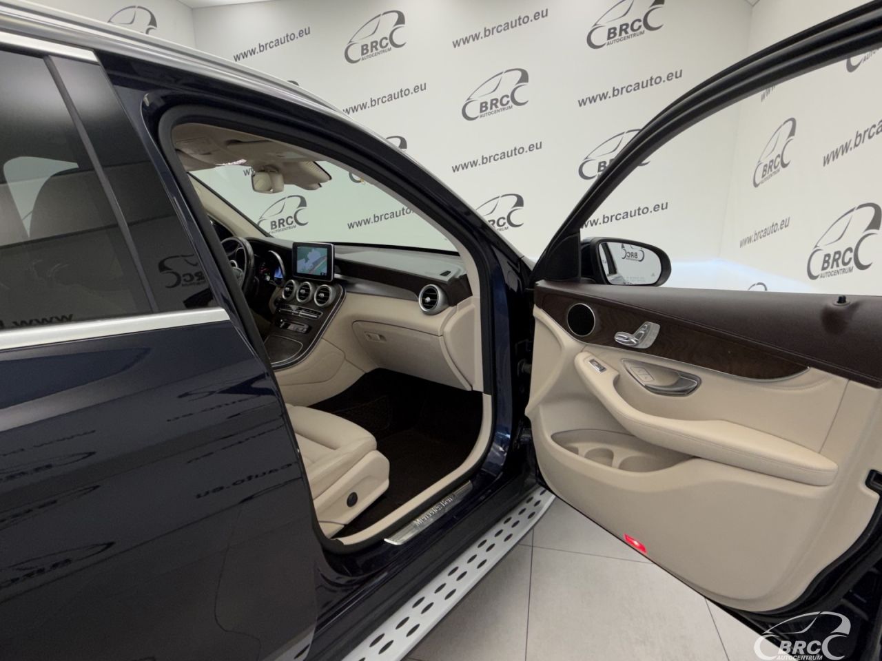 Mercedes-Benz GLC300 | 7