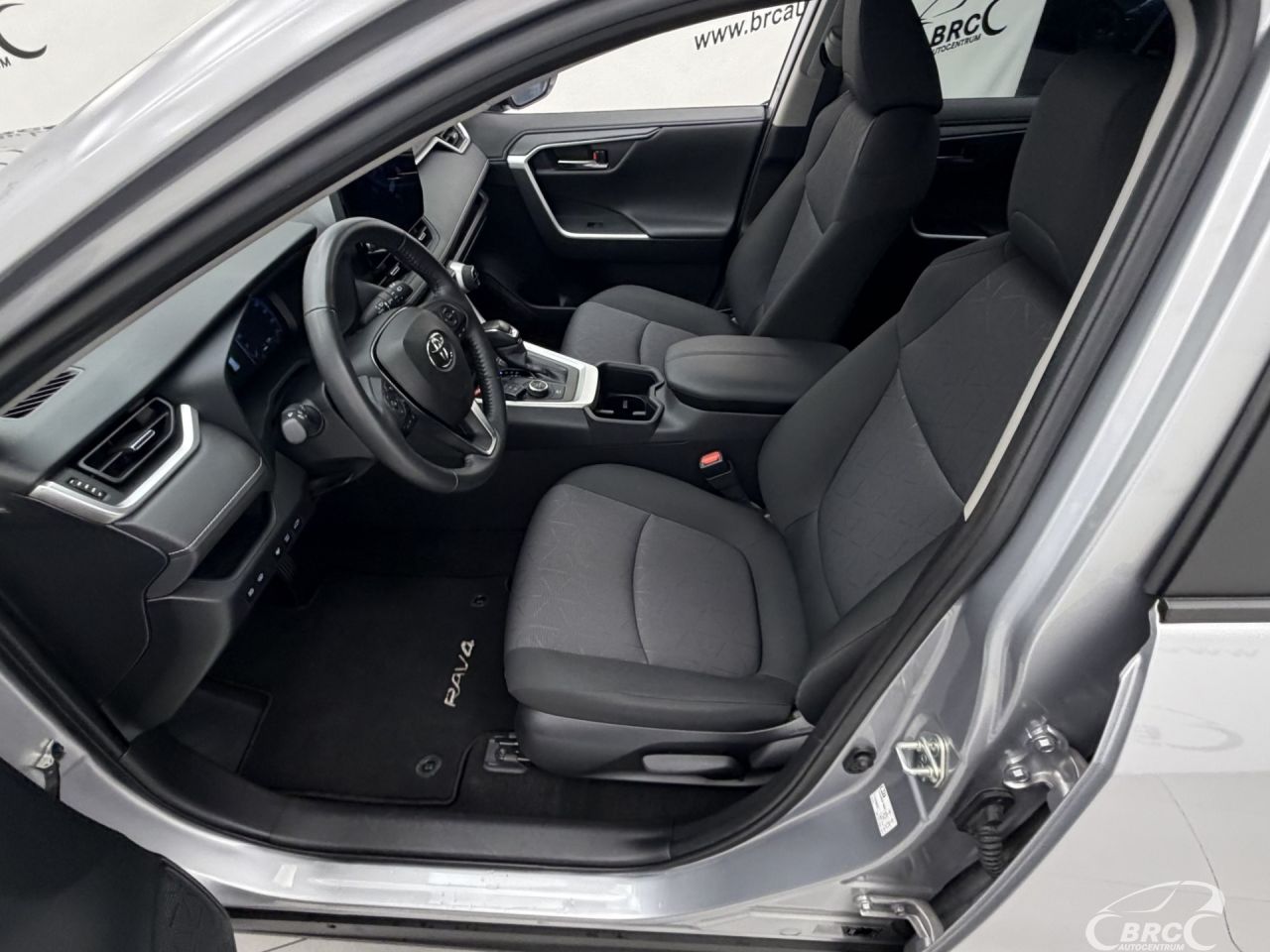 Toyota RAV4 | 19