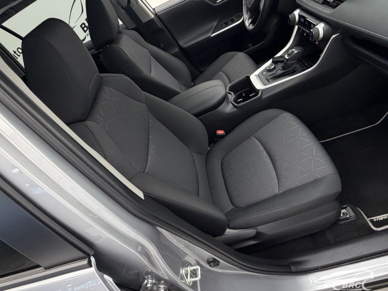 Toyota RAV4 | 4