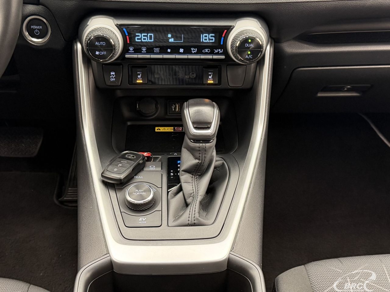 Toyota RAV4 | 16