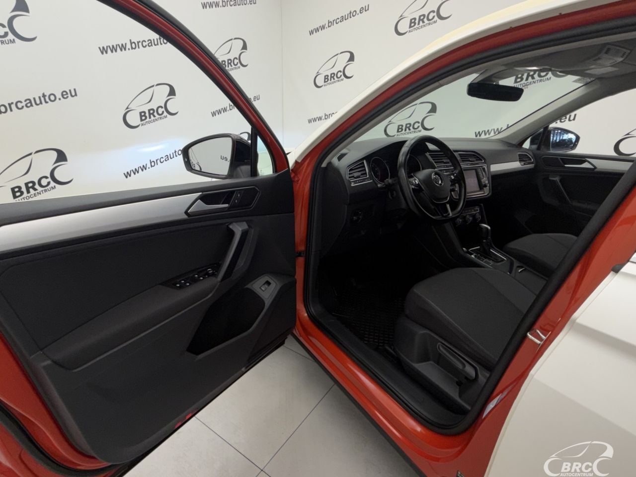 Volkswagen Tiguan | 16