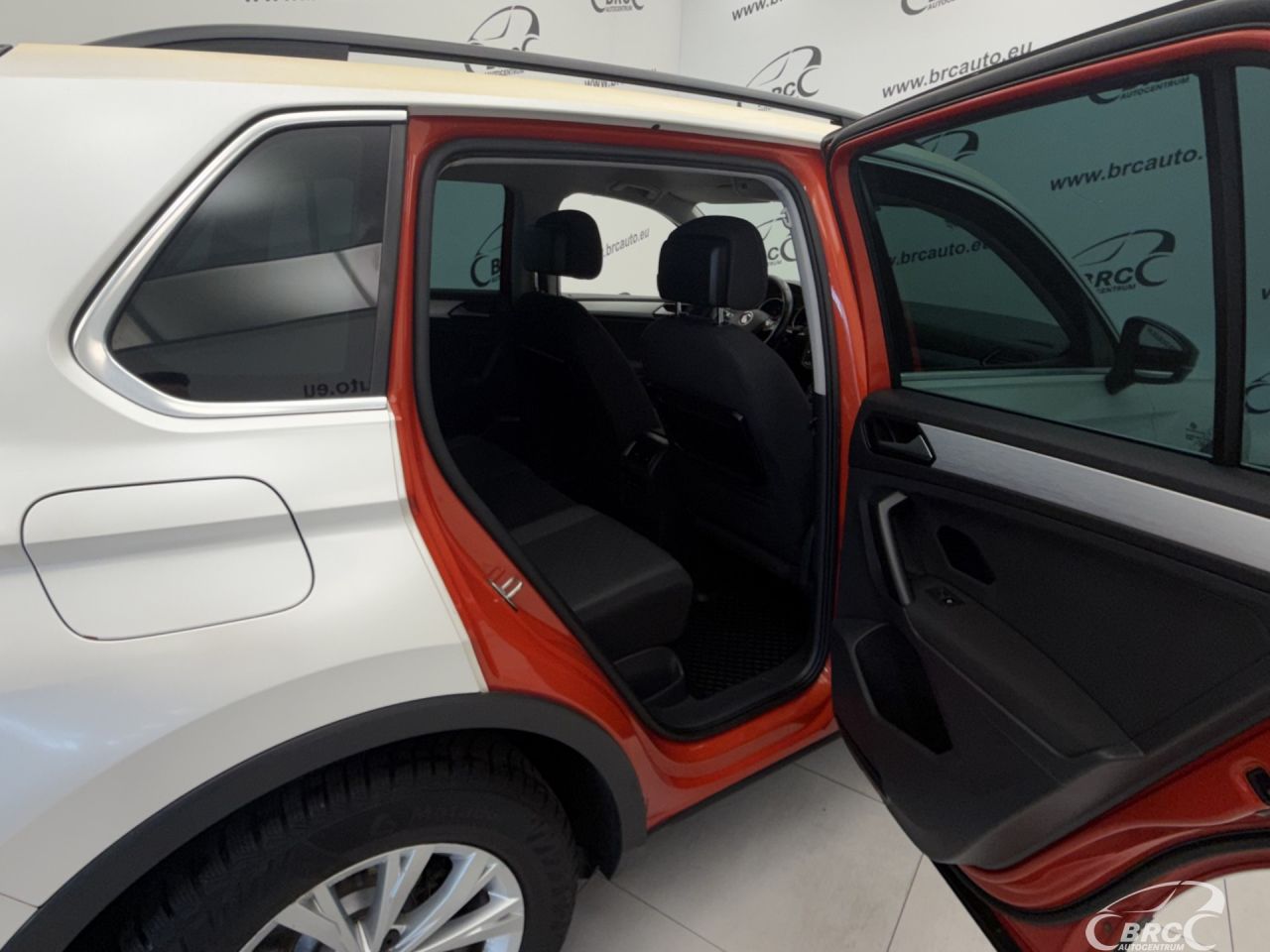Volkswagen Tiguan | 11