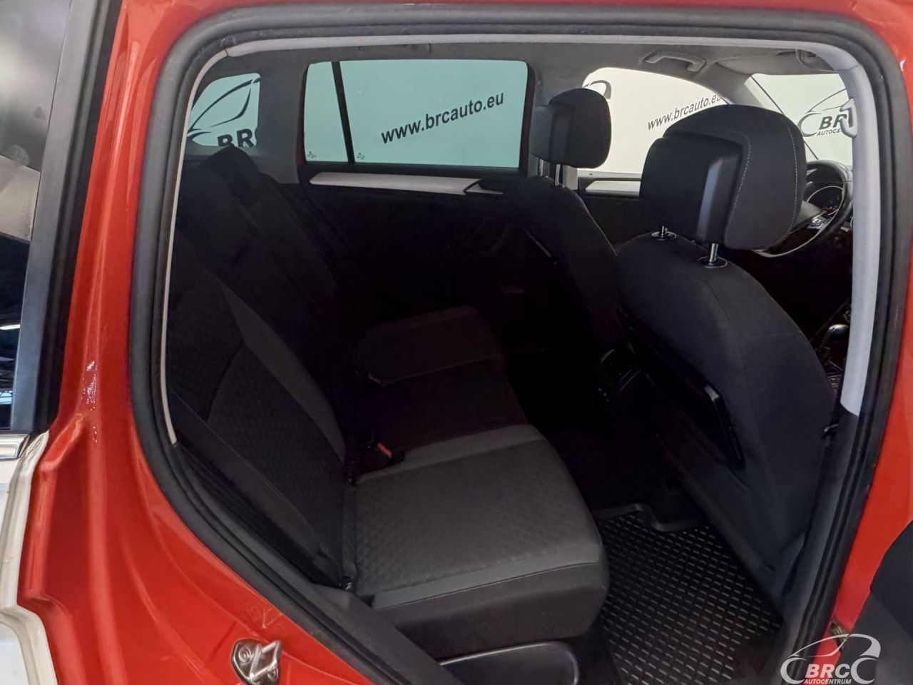 Volkswagen Tiguan | 9