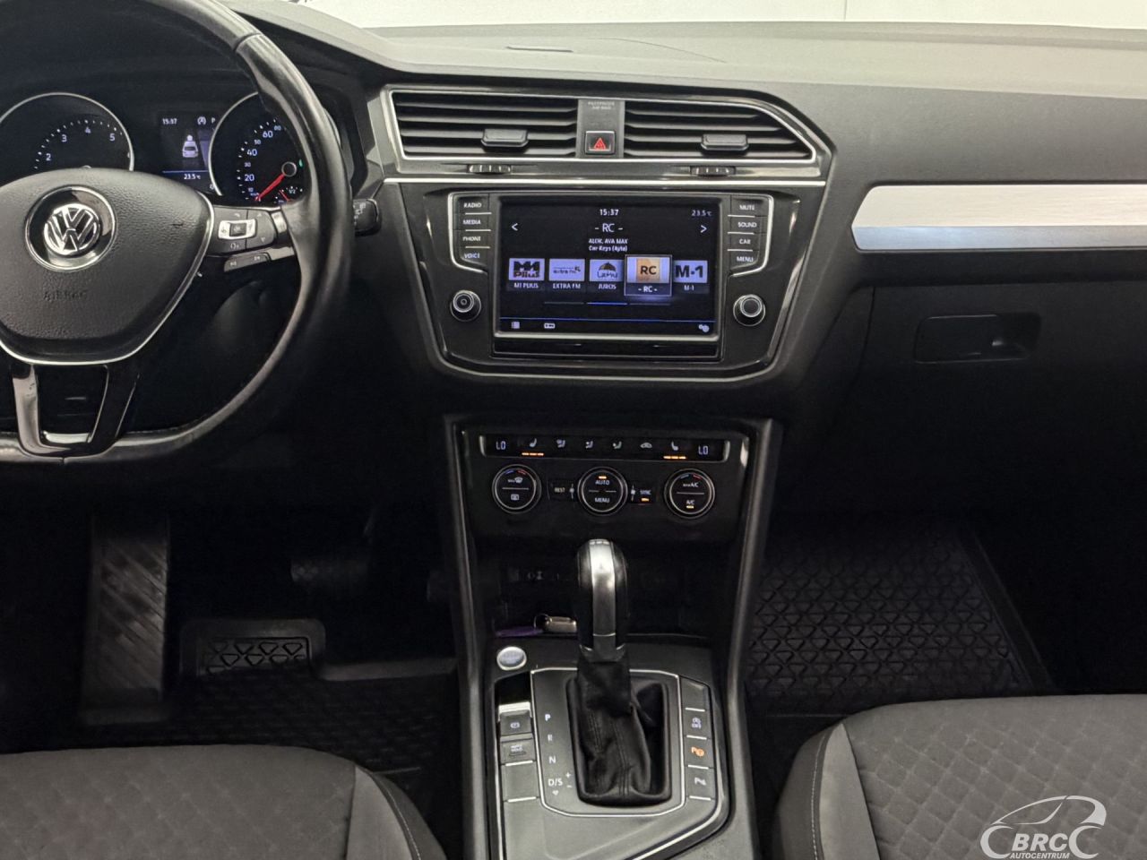Volkswagen Tiguan | 13