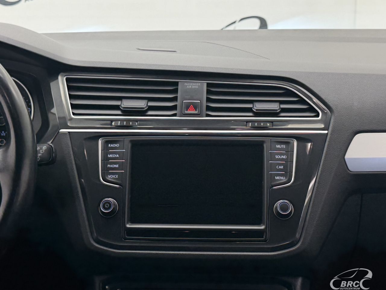 Volkswagen Tiguan | 14