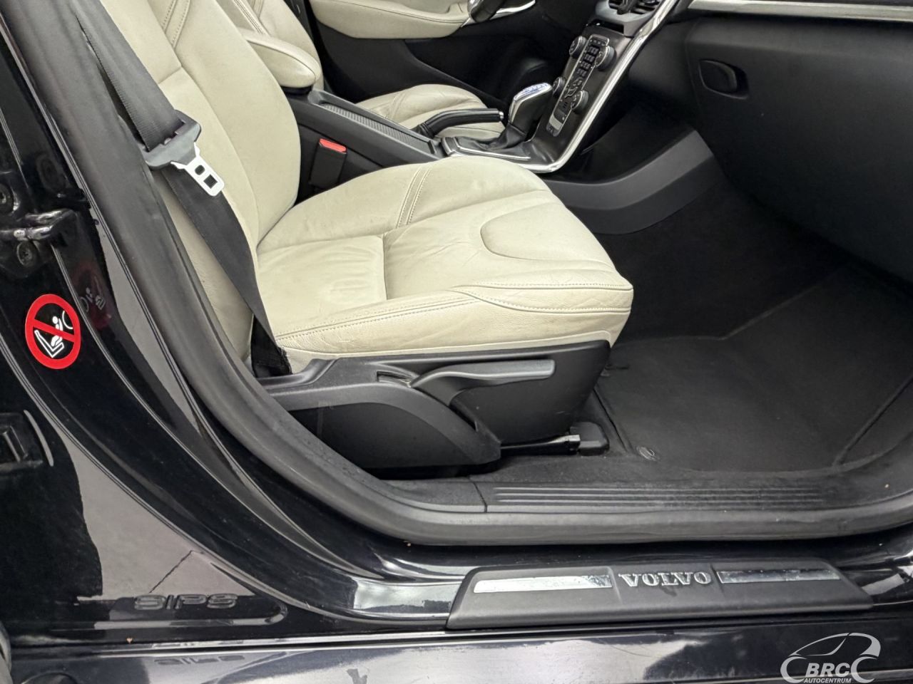 Volvo V40 | 5
