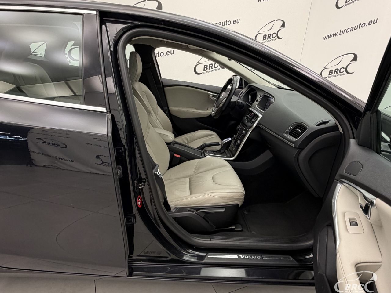 Volvo V40 | 3