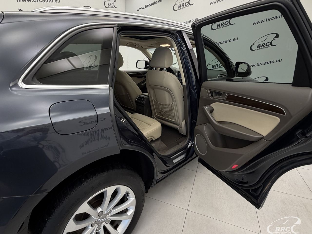 Audi Q5 | 12
