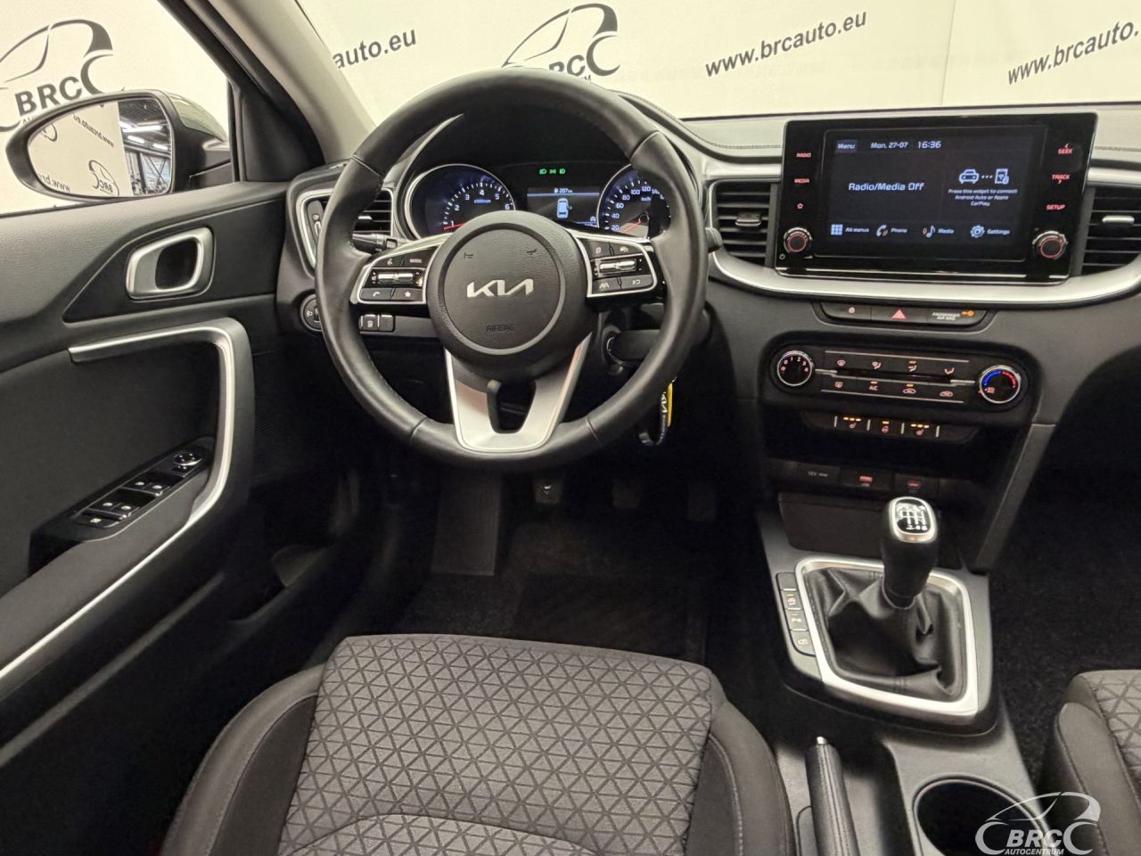 Kia Cee'd | 12