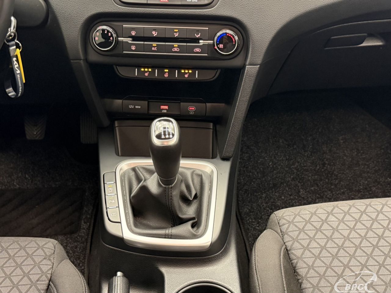 Kia Cee'd | 16