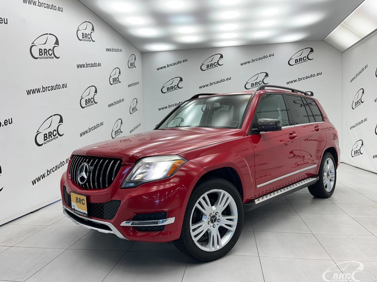 Mercedes-Benz GLK350 | 1