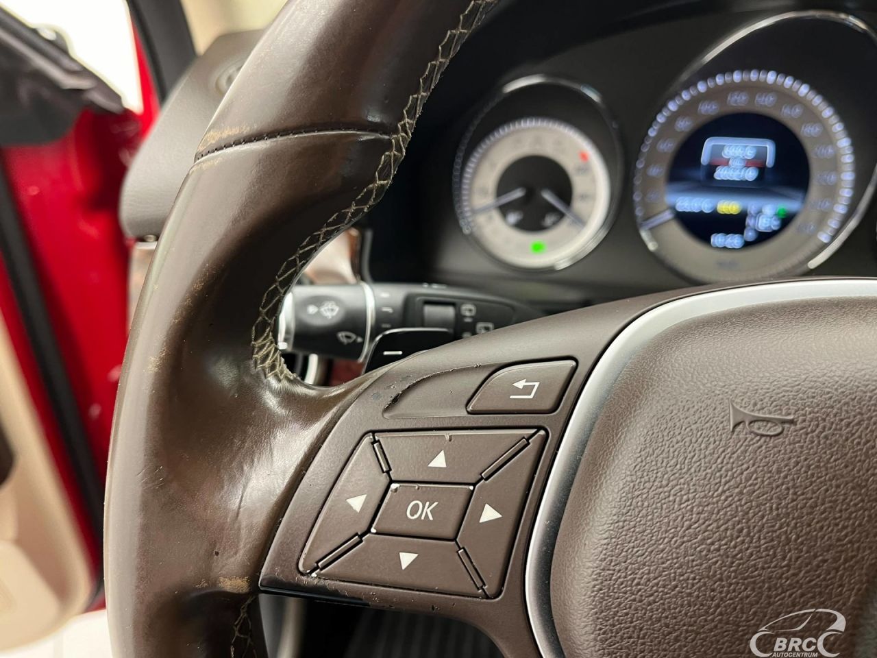 Mercedes-Benz GLK350 | 16