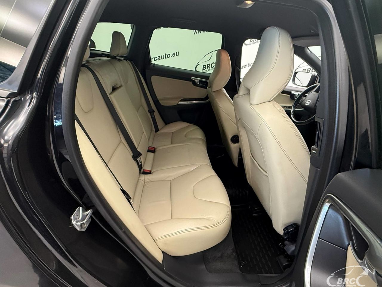 Volvo XC60 | 7