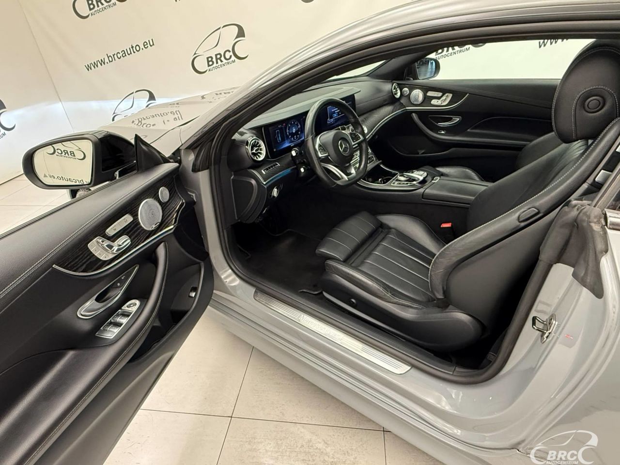 Mercedes-Benz E220 | 3