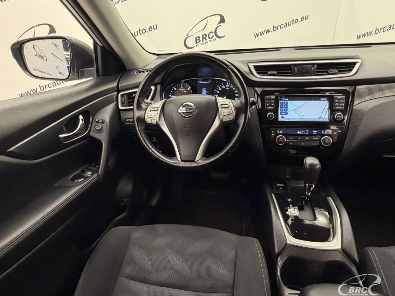 Nissan X-Trail | 12