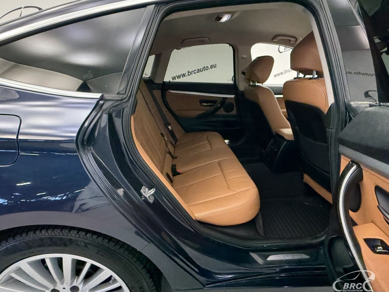 BMW 320 | 8