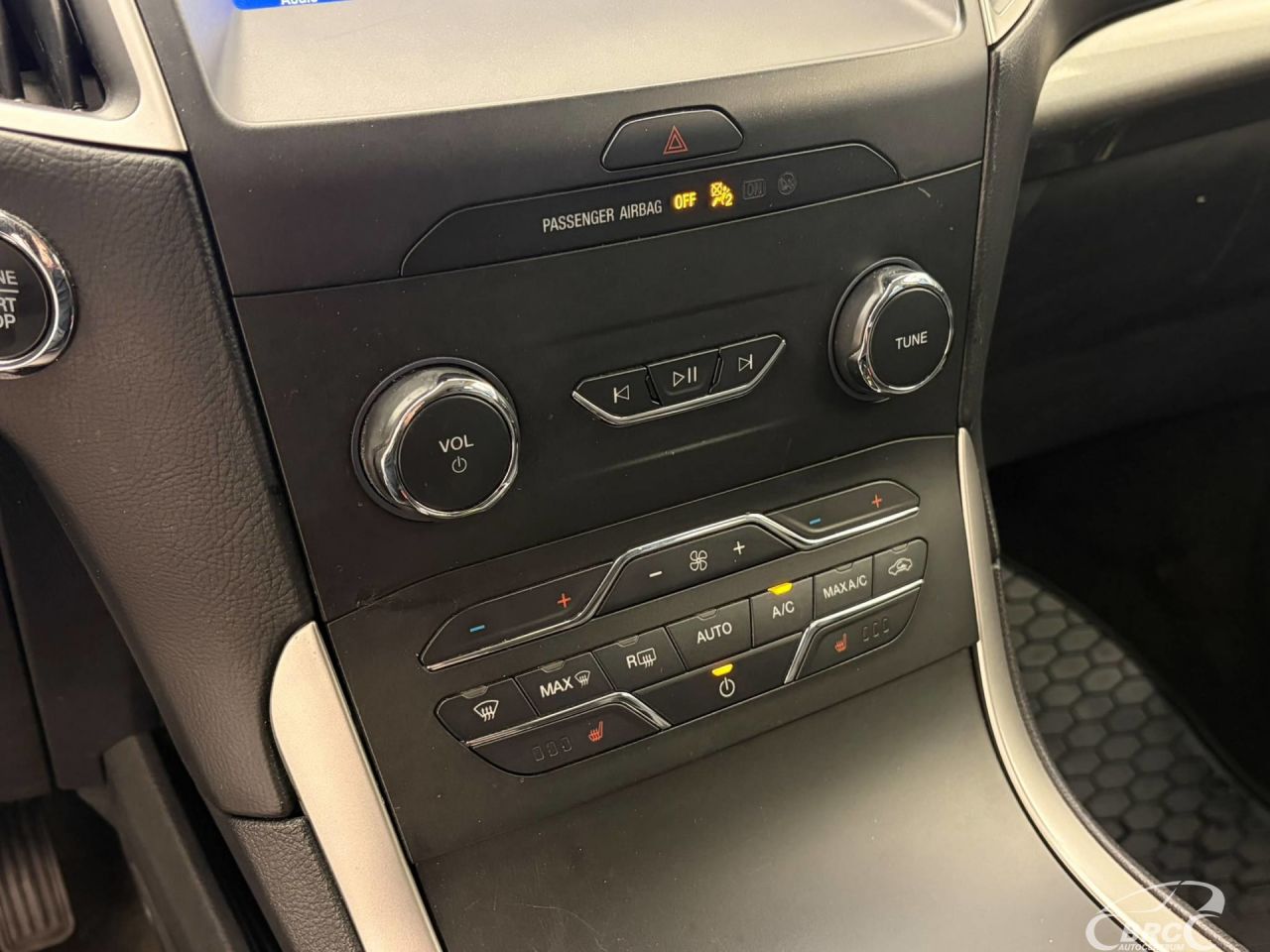 Ford Edge | 14