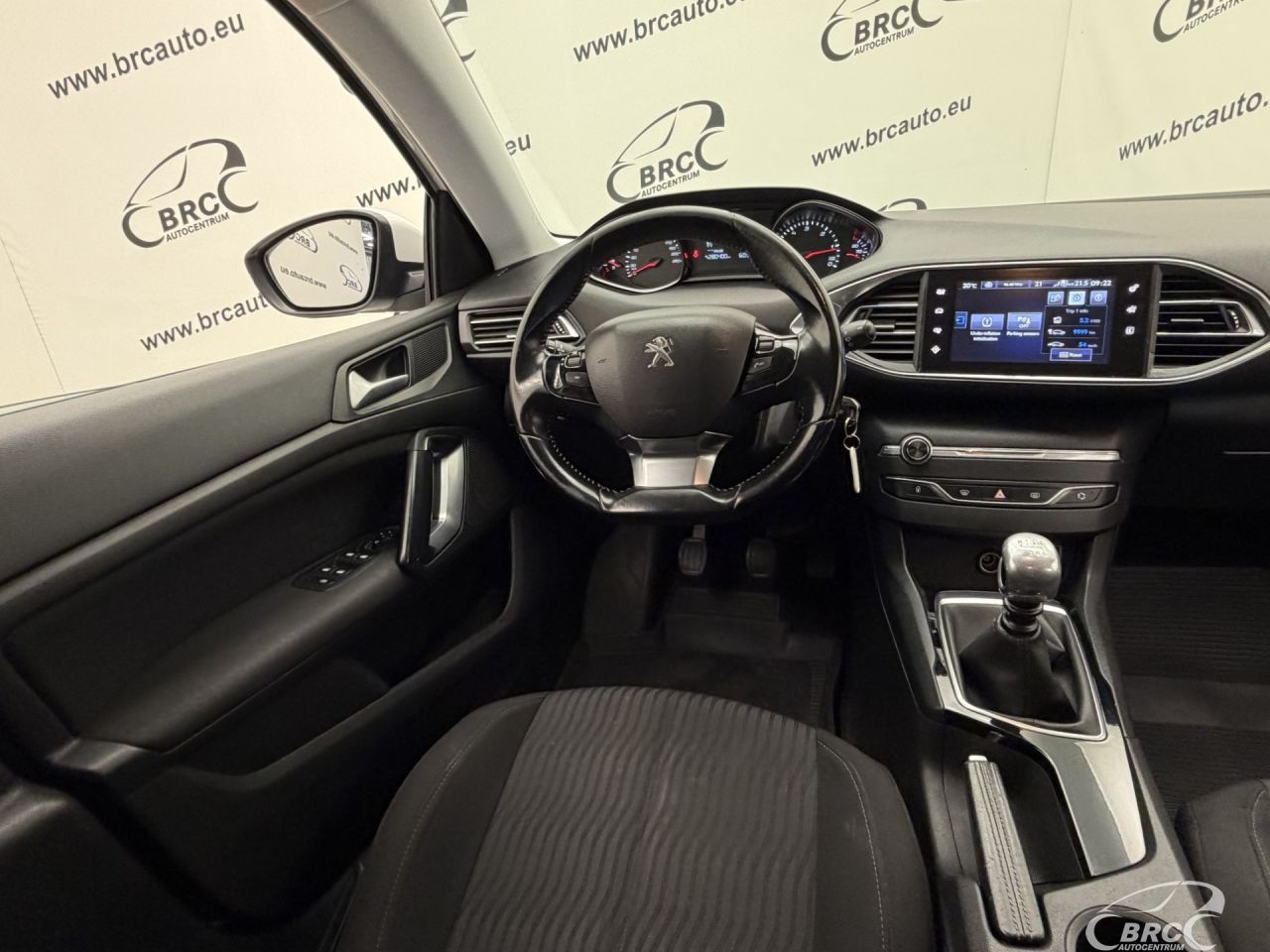 Peugeot 308 | 12