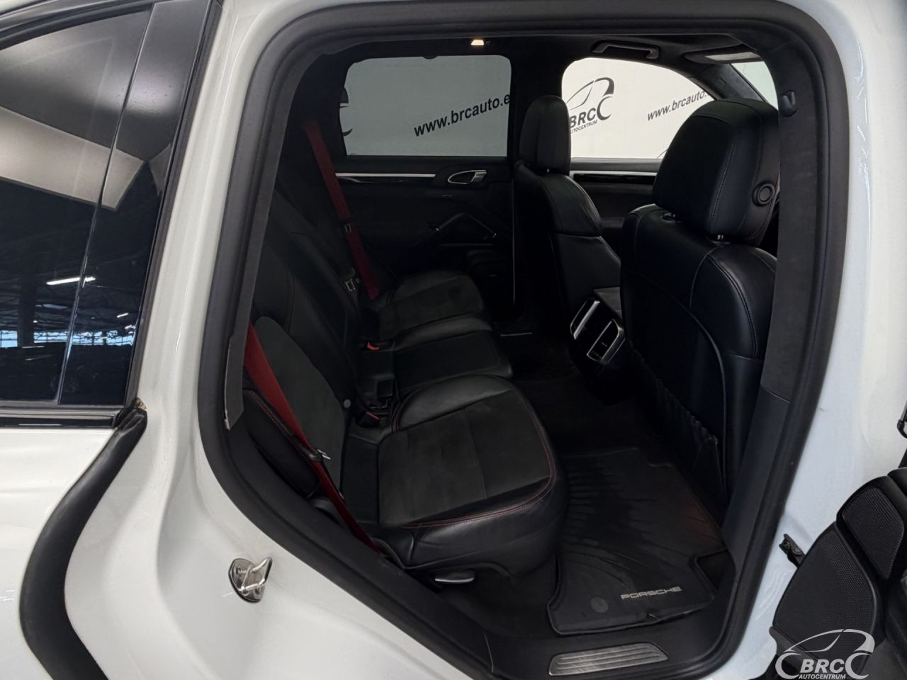 Porsche Cayenne | 10