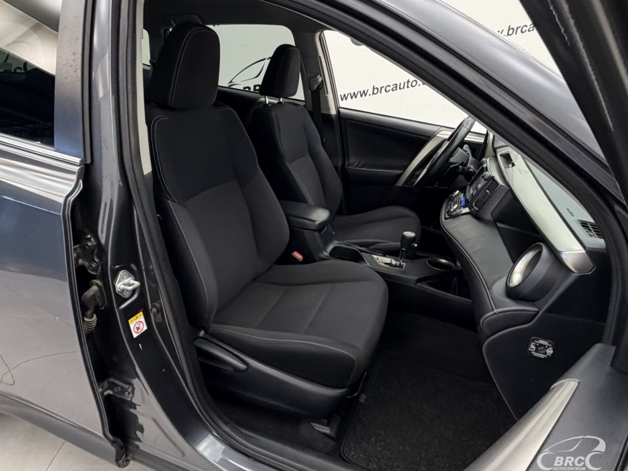 Toyota RAV4 | 6