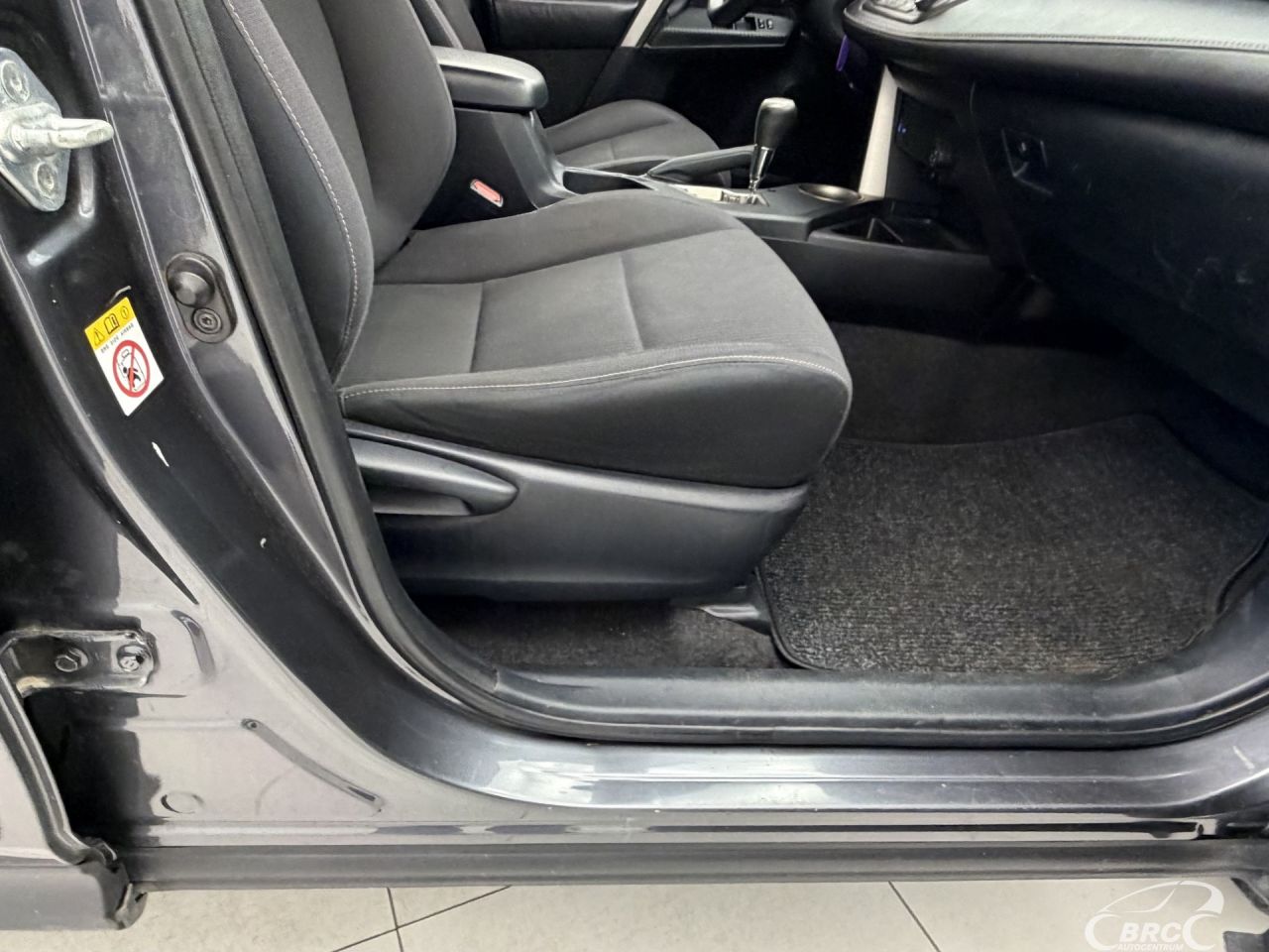 Toyota RAV4 | 5