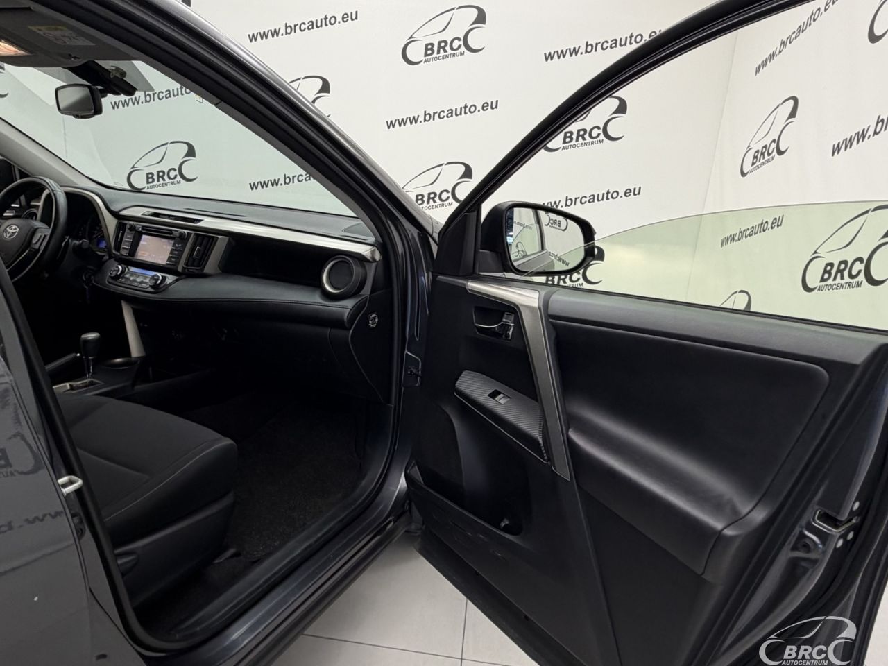 Toyota RAV4 | 7