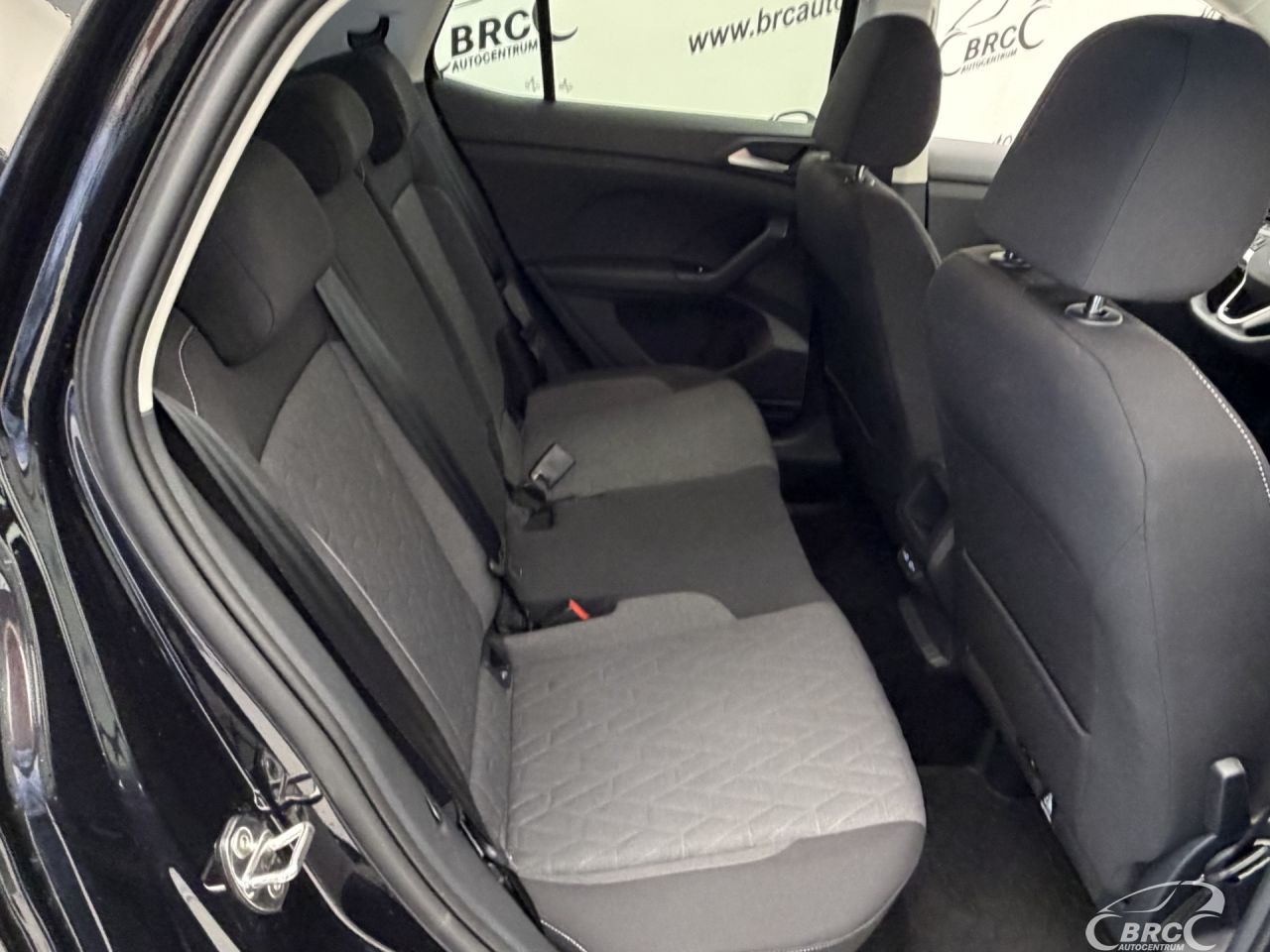 Volkswagen T-Cross | 10