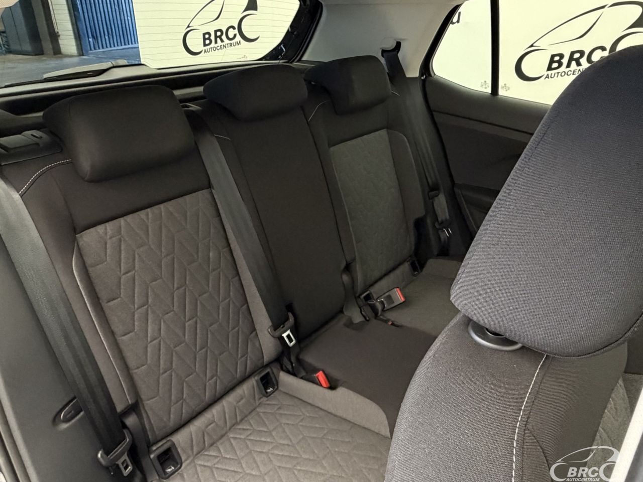 Volkswagen T-Cross | 12