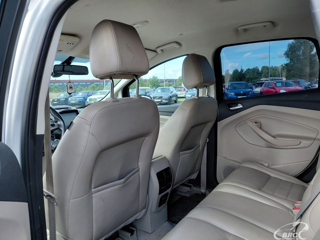 Ford C-MAX | 10