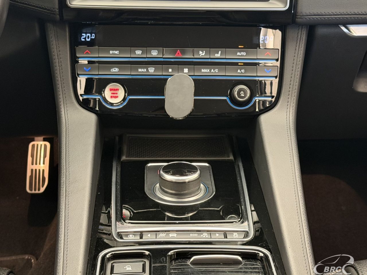 Jaguar F-Pace | 16