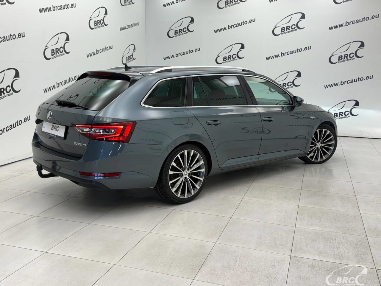 Skoda Superb | 1
