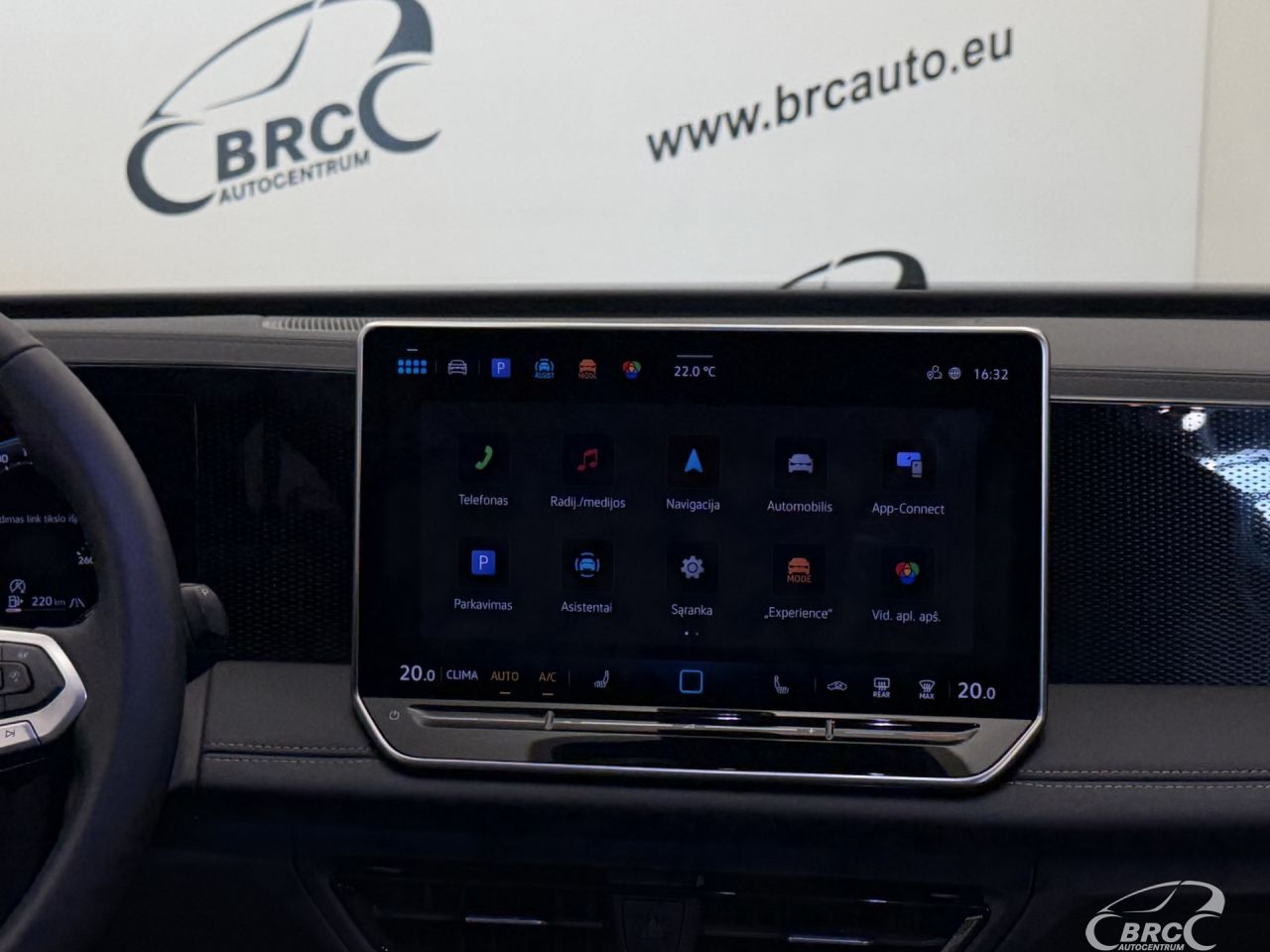 Volkswagen Tiguan | 16