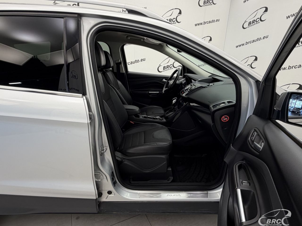 Ford Kuga | 3