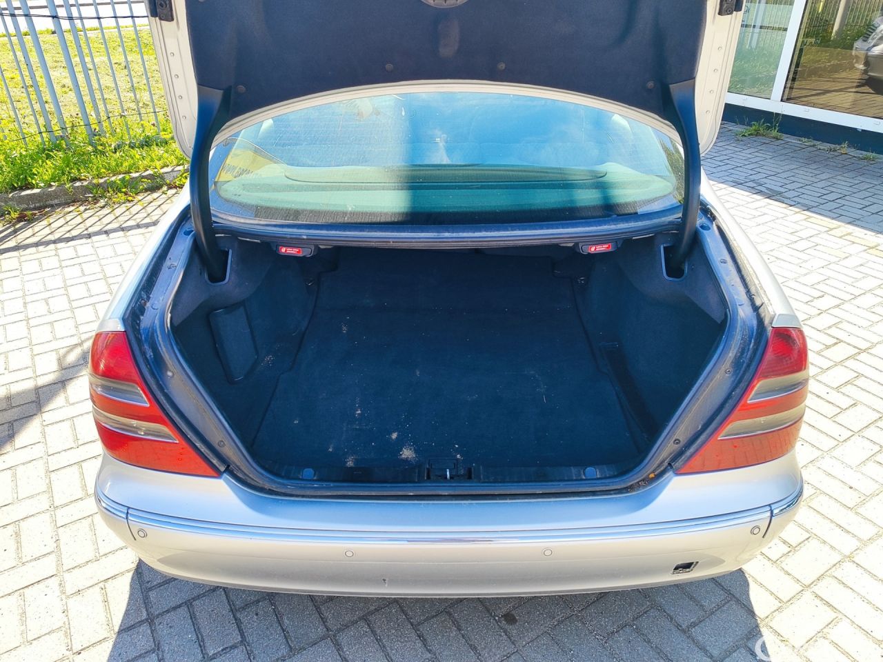 Mercedes-Benz E270 | 11