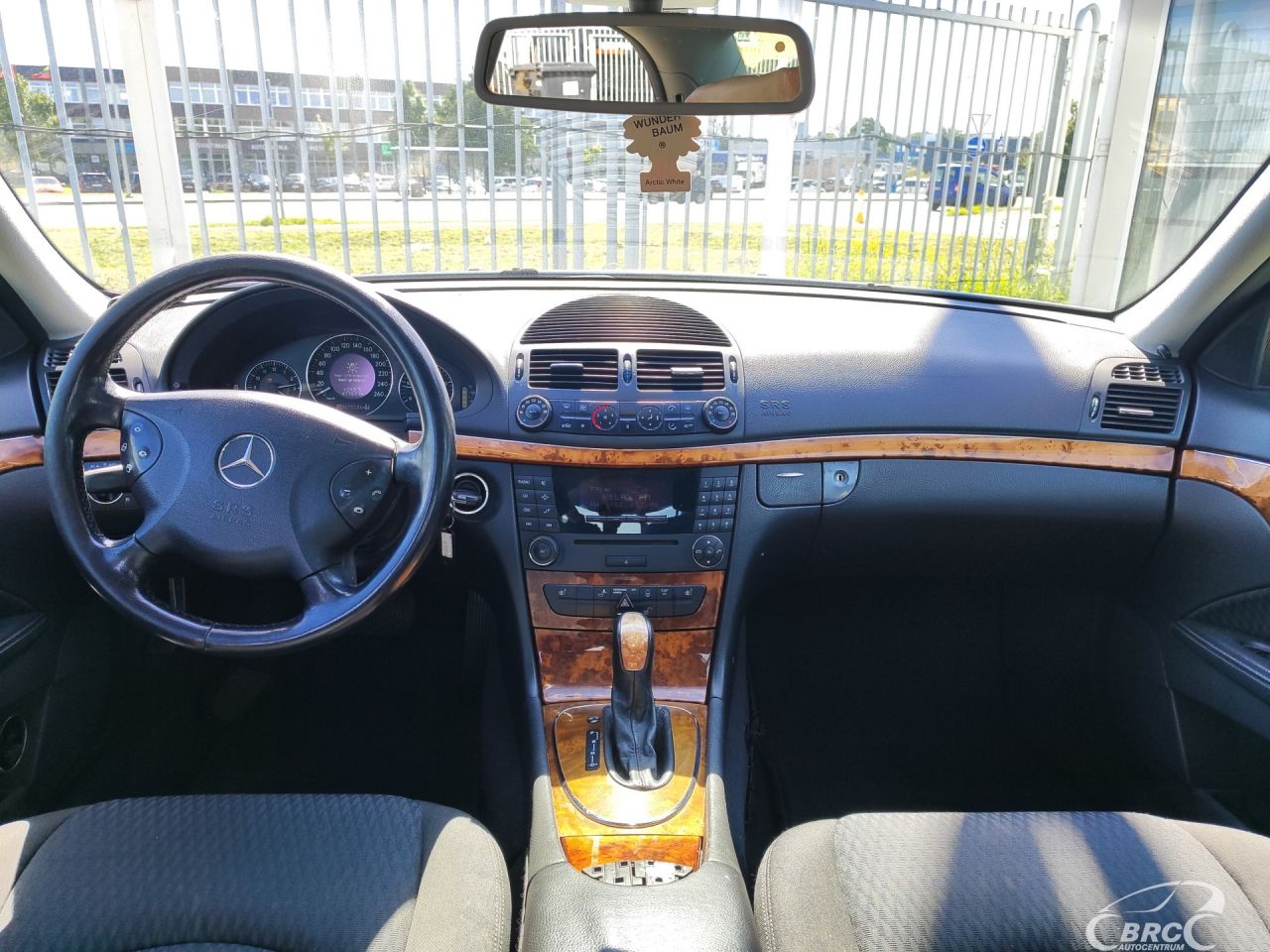 Mercedes-Benz E270 | 3