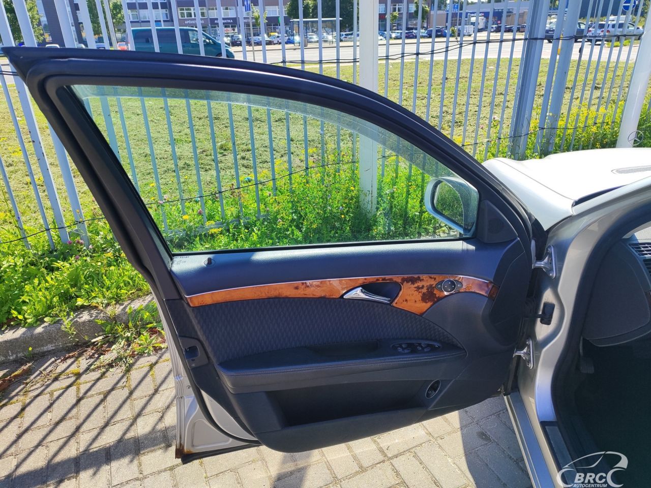 Mercedes-Benz E270 | 16