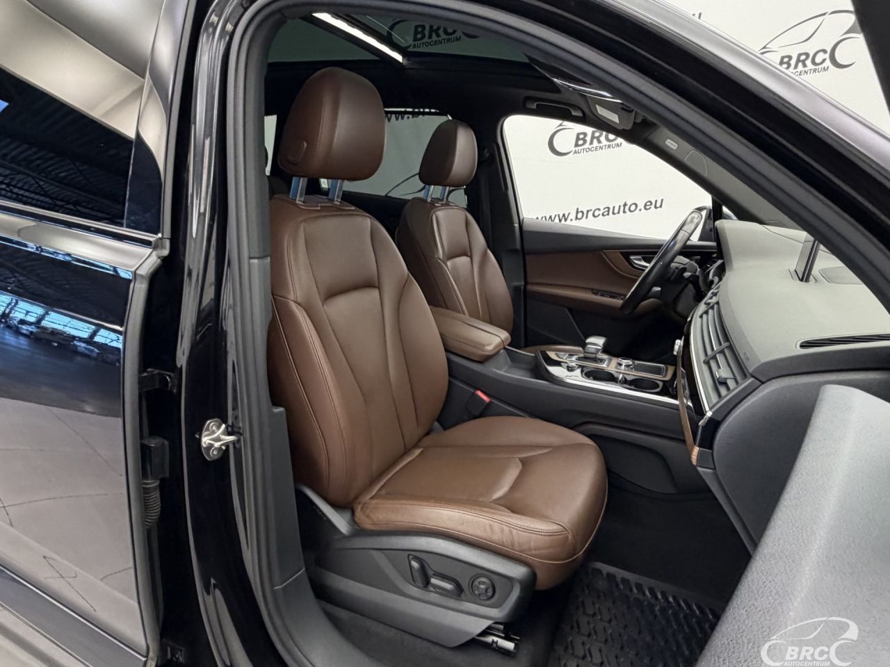 Audi Q7 | 6
