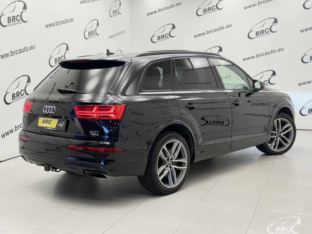 Audi Q7 | 1