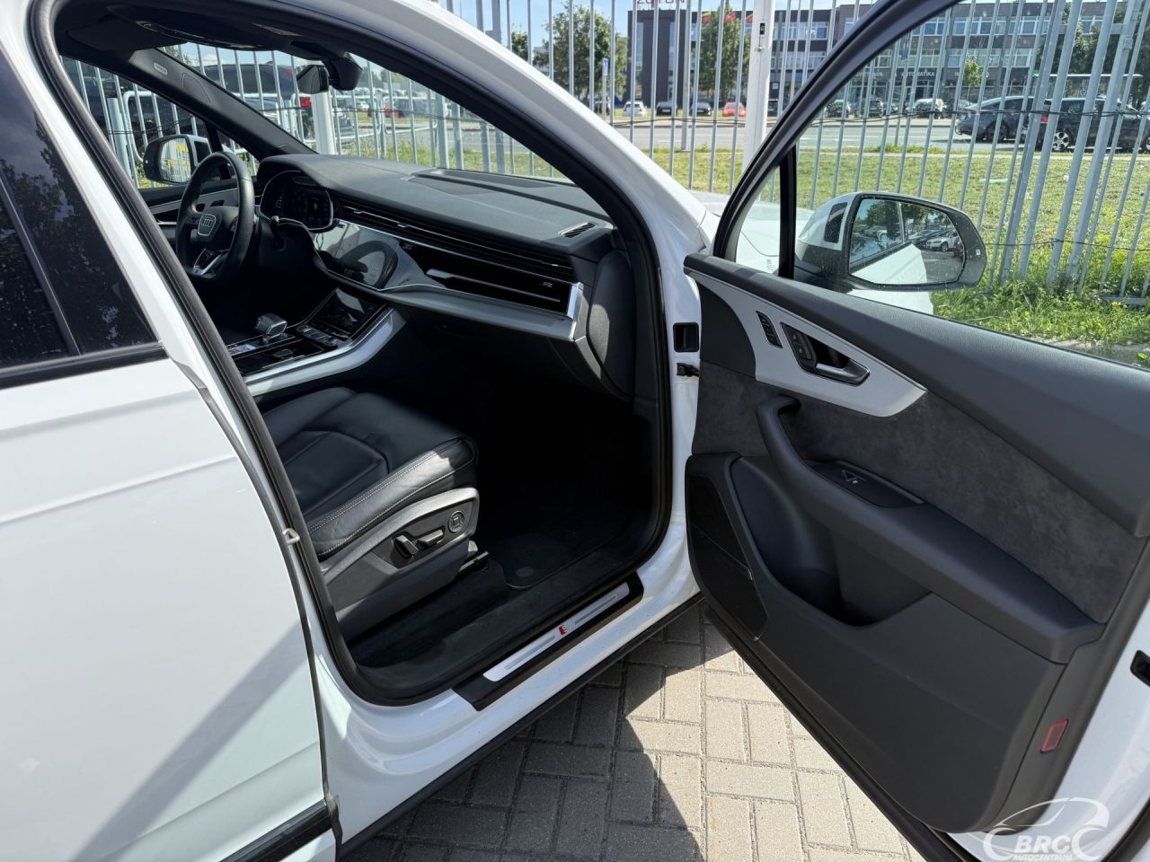 Audi Q7 | 3