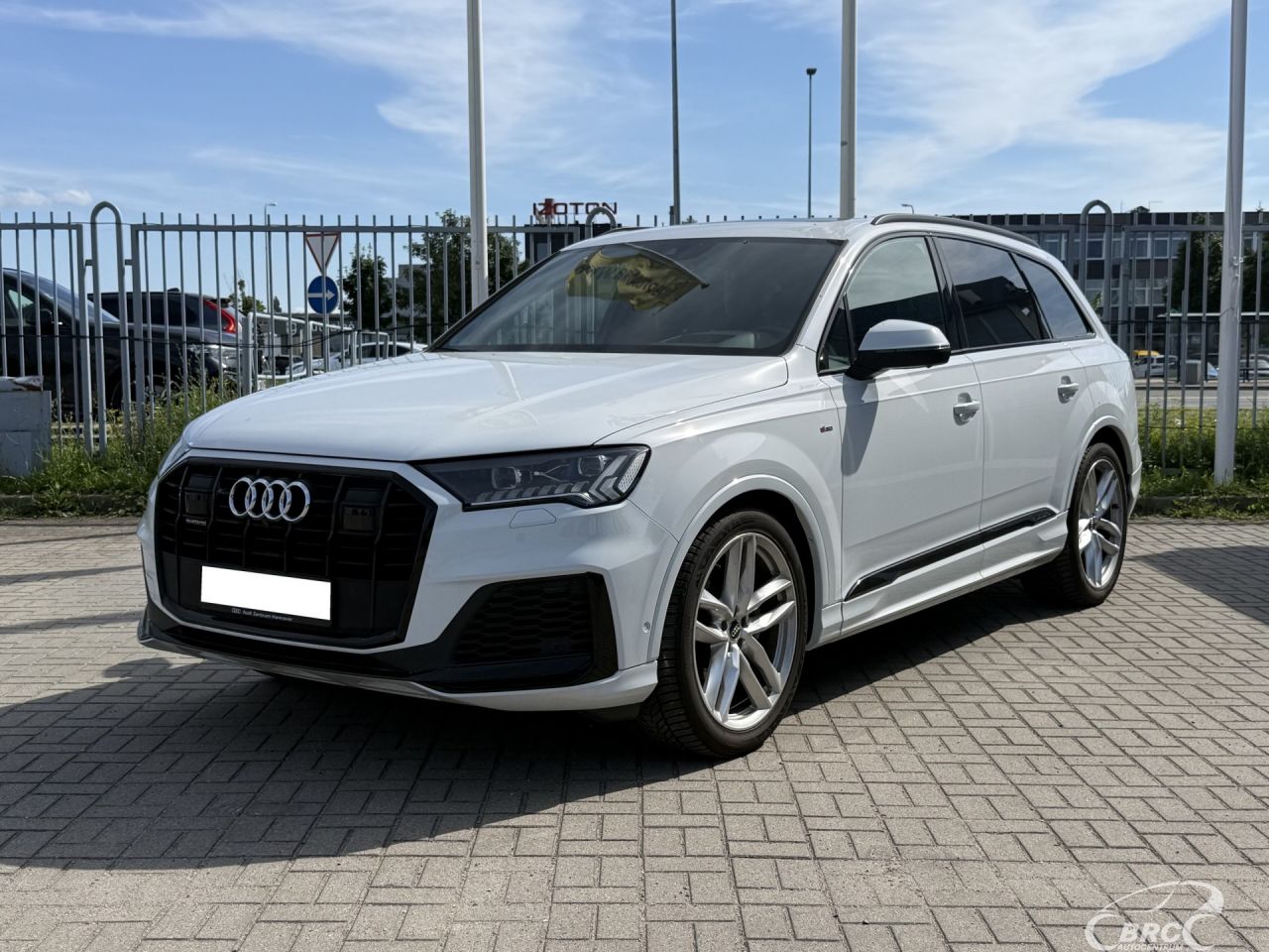 Audi Q7 | 0