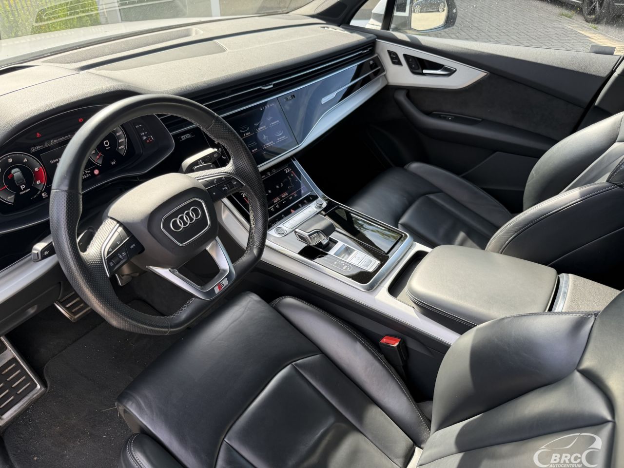 Audi Q7 | 16