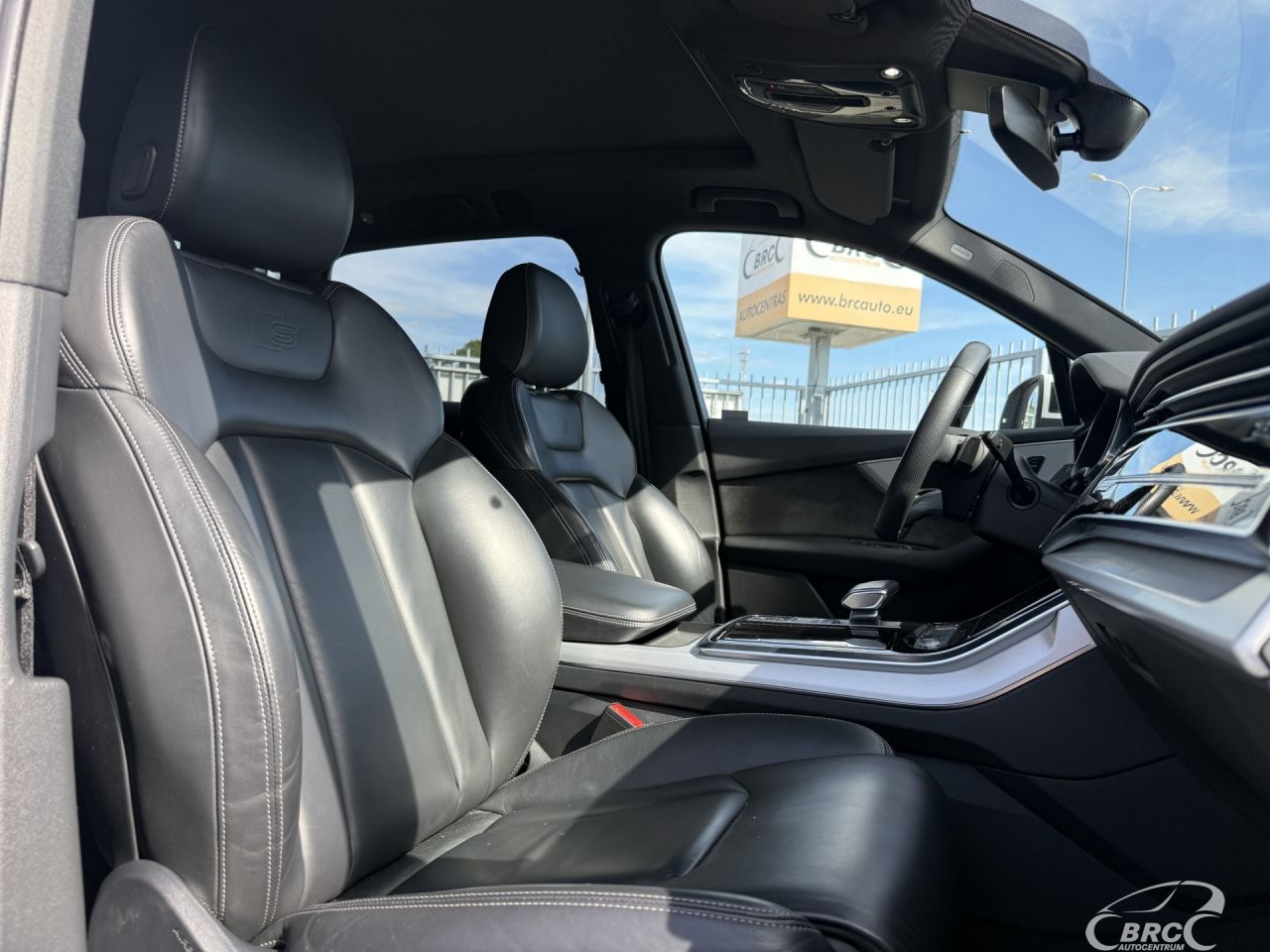 Audi Q7 | 5