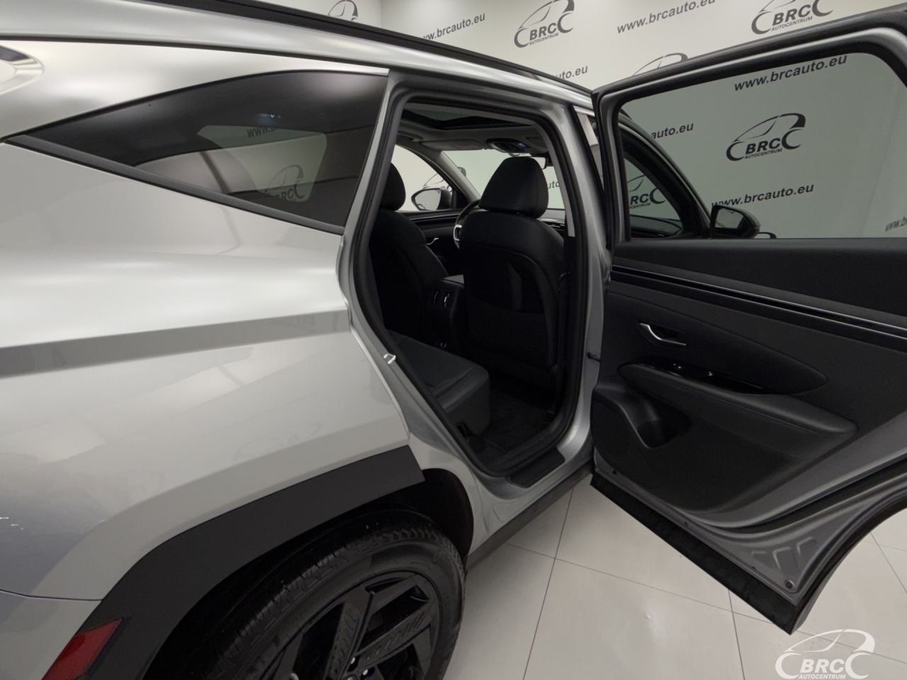 Hyundai Tucson | 12