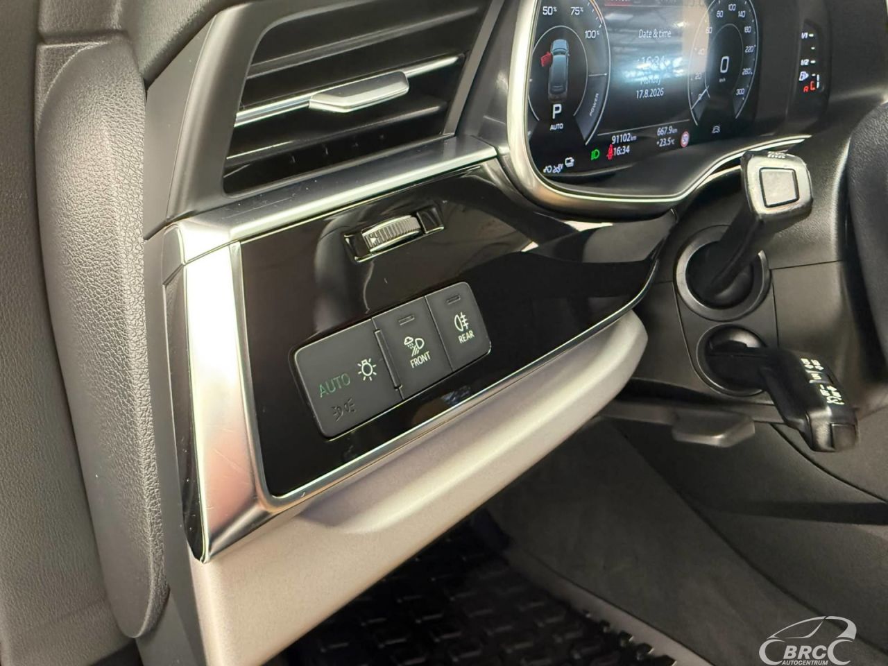 Audi Q7 | 11
