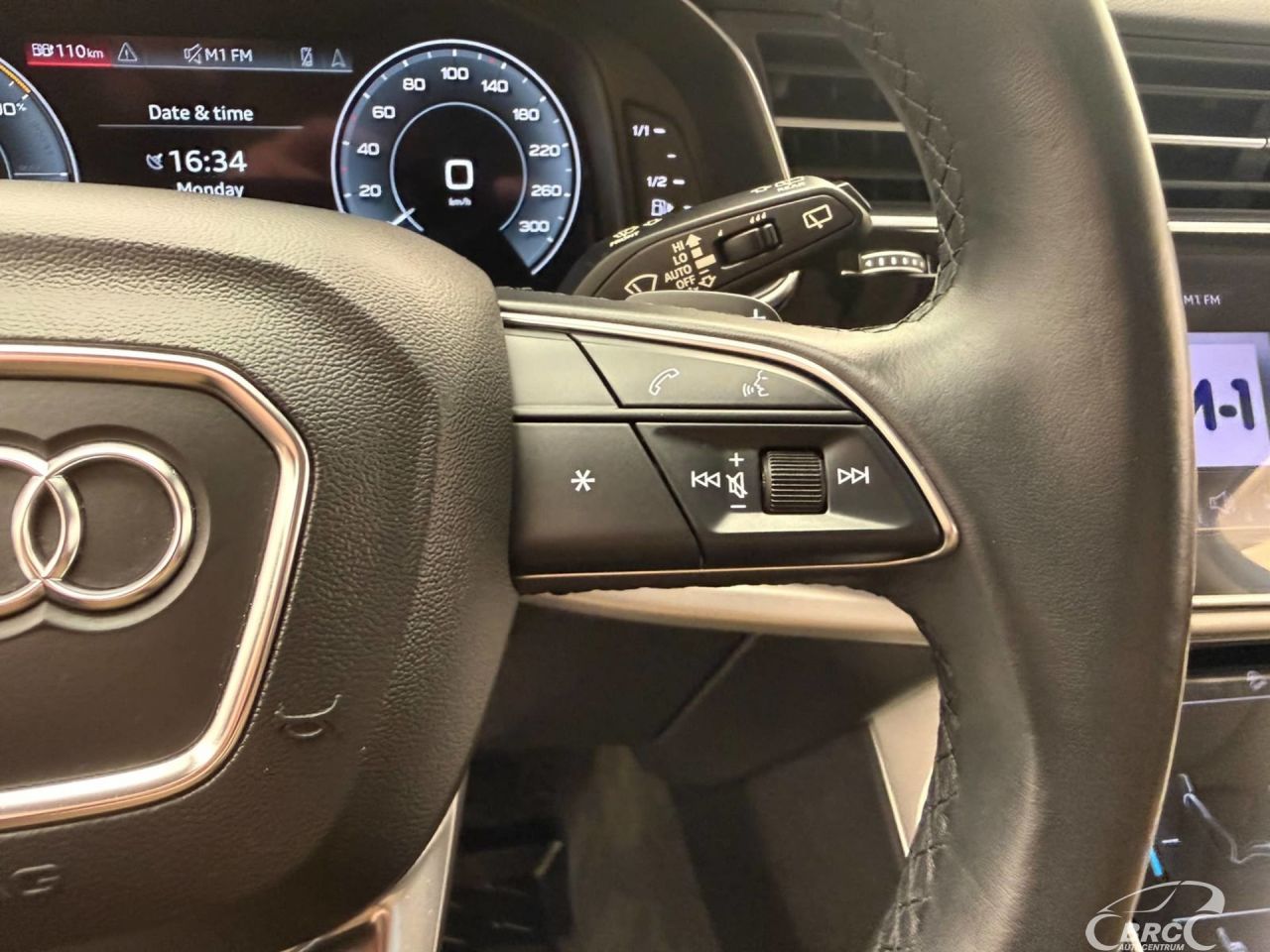 Audi Q7 | 10